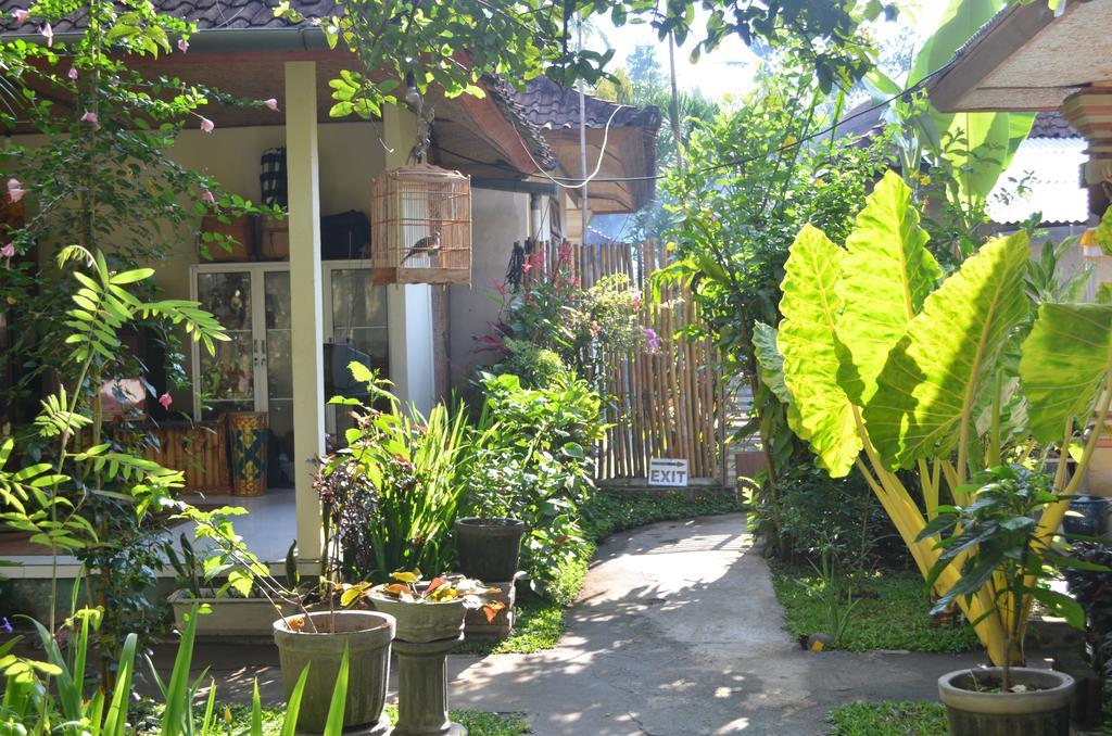 Wijaya Guest House Ubud Exterior foto